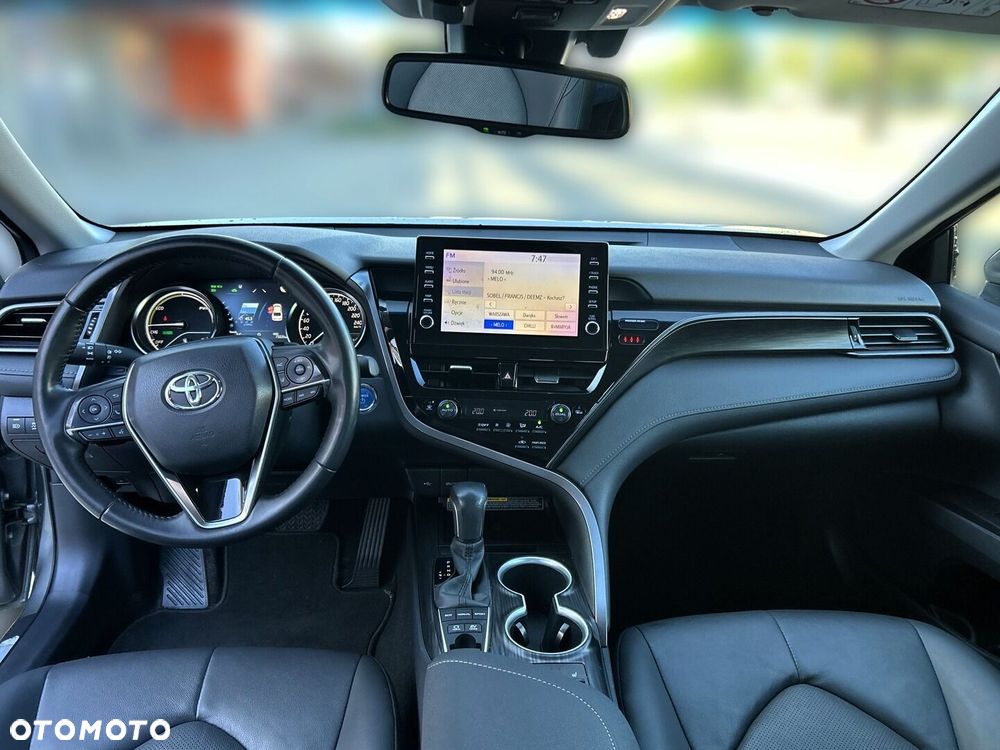Toyota Camry 2.5 Hybrid Executive CVT - 11
