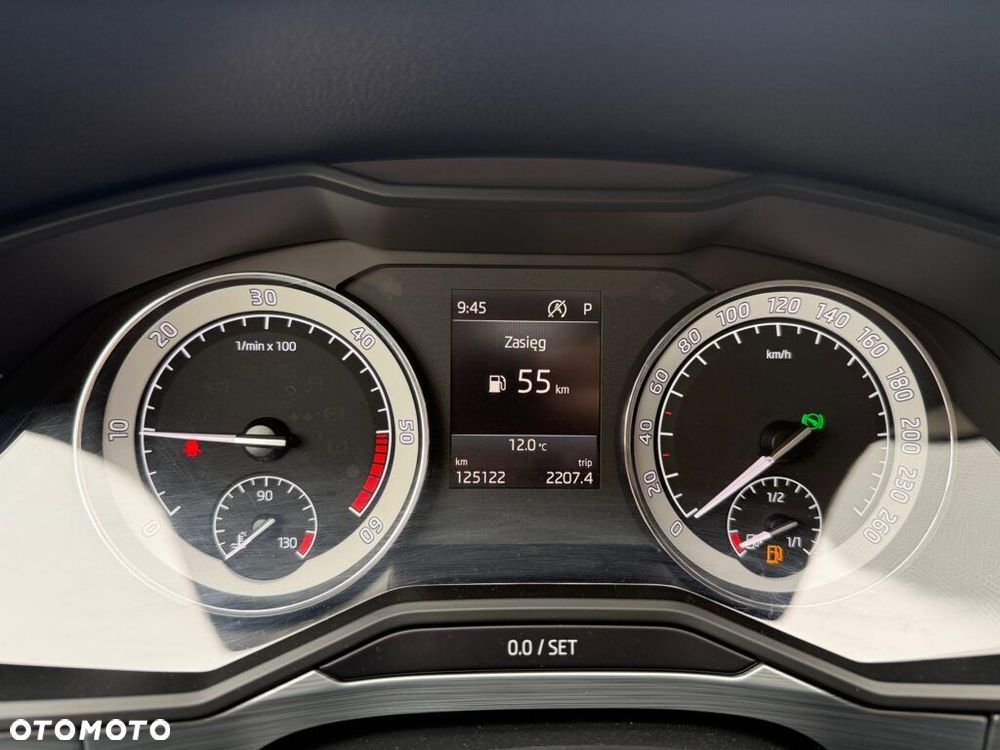 Skoda Superb 2.0 TDI SCR Ambition DSG - 12