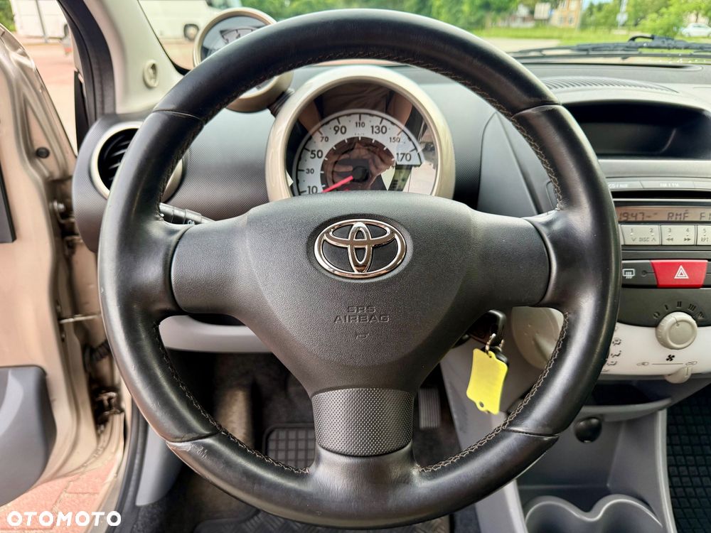 Toyota Aygo Multi Mode ckIN2U - 24