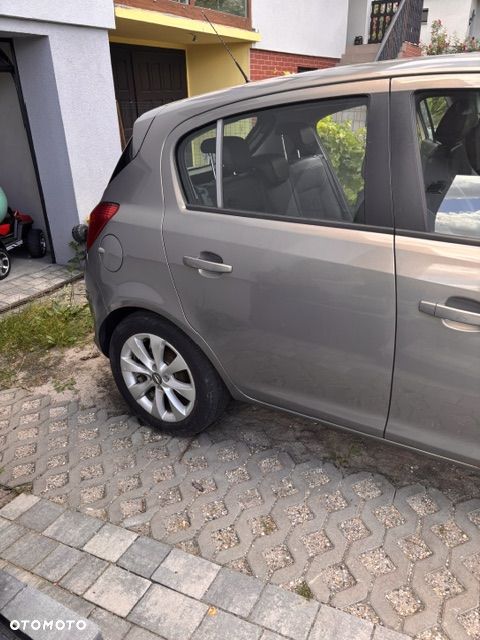 Opel Corsa 1.2 16V Enjoy - 19