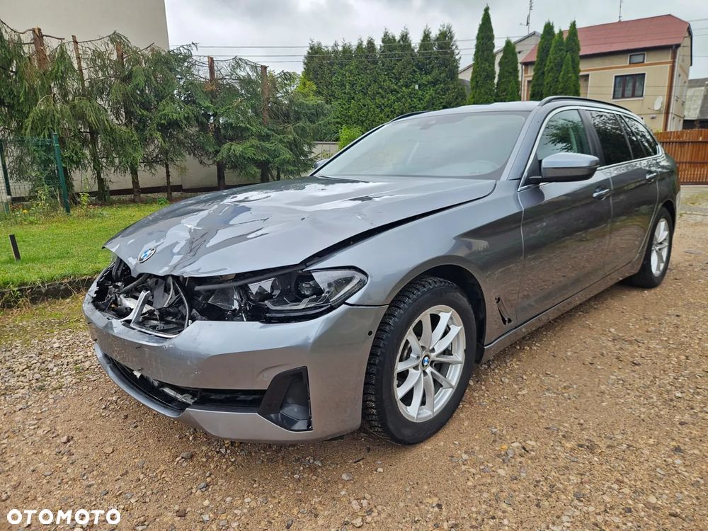 BMW Seria 5 520d xDrive Sport - 10