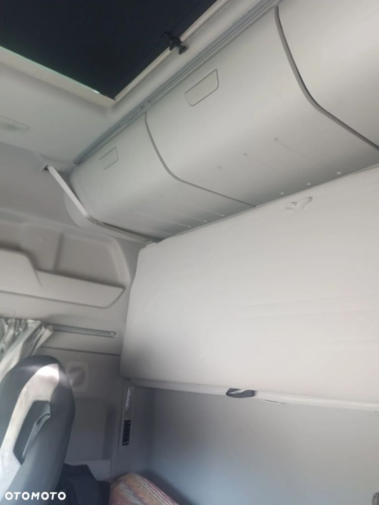 Ford F-MAX - 2