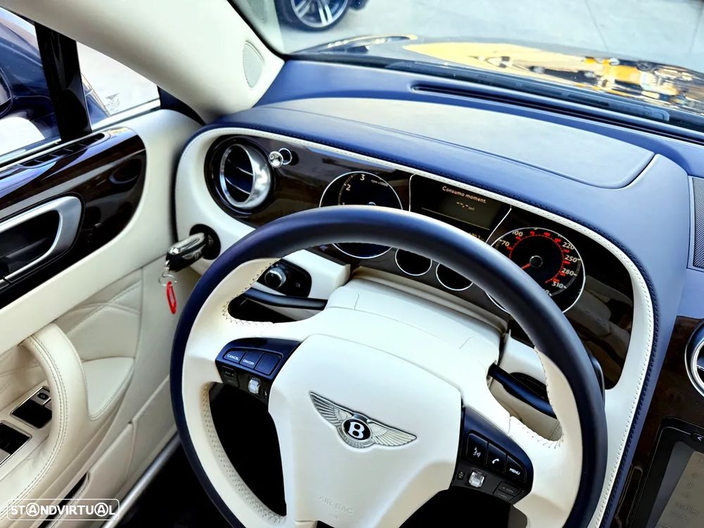 Bentley Continental Flying Spur 6.0 W12 - 17