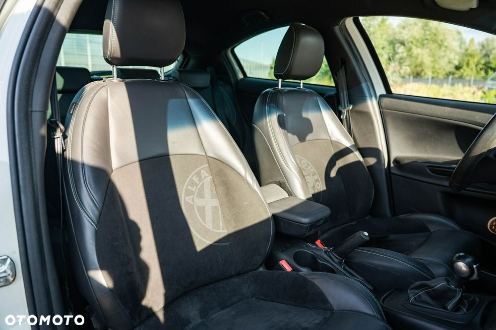 Alfa Romeo Giulietta 1750 TBi QV TCT - 25