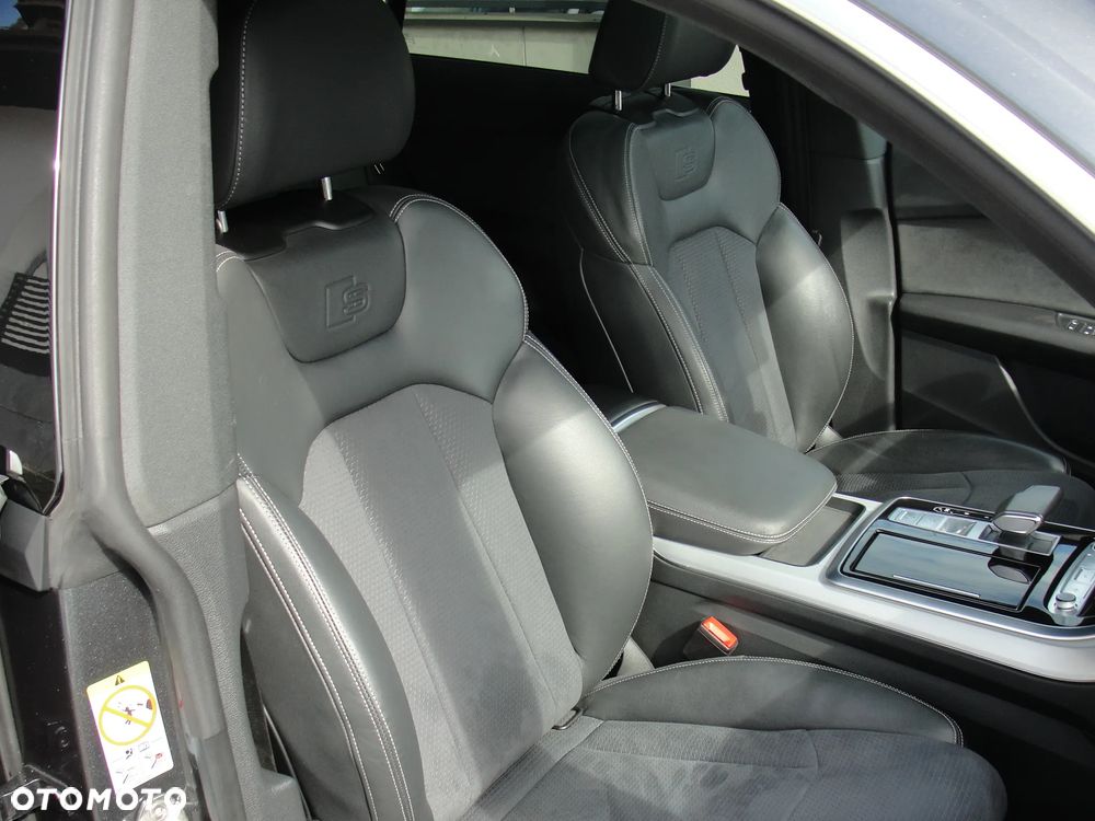 Audi Q8 55 TFSIe quattro tiptronic - 8
