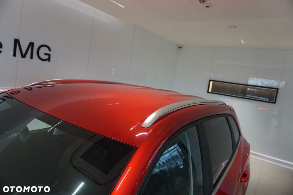 MG ZS Hybrid+ - 11