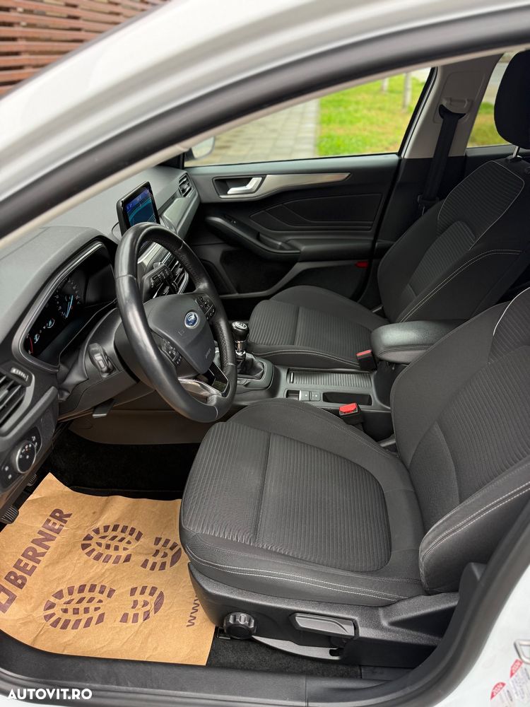 Ford Focus 1.5 EcoBlue Start-Stopp-System TITANIUM STYLE - 23