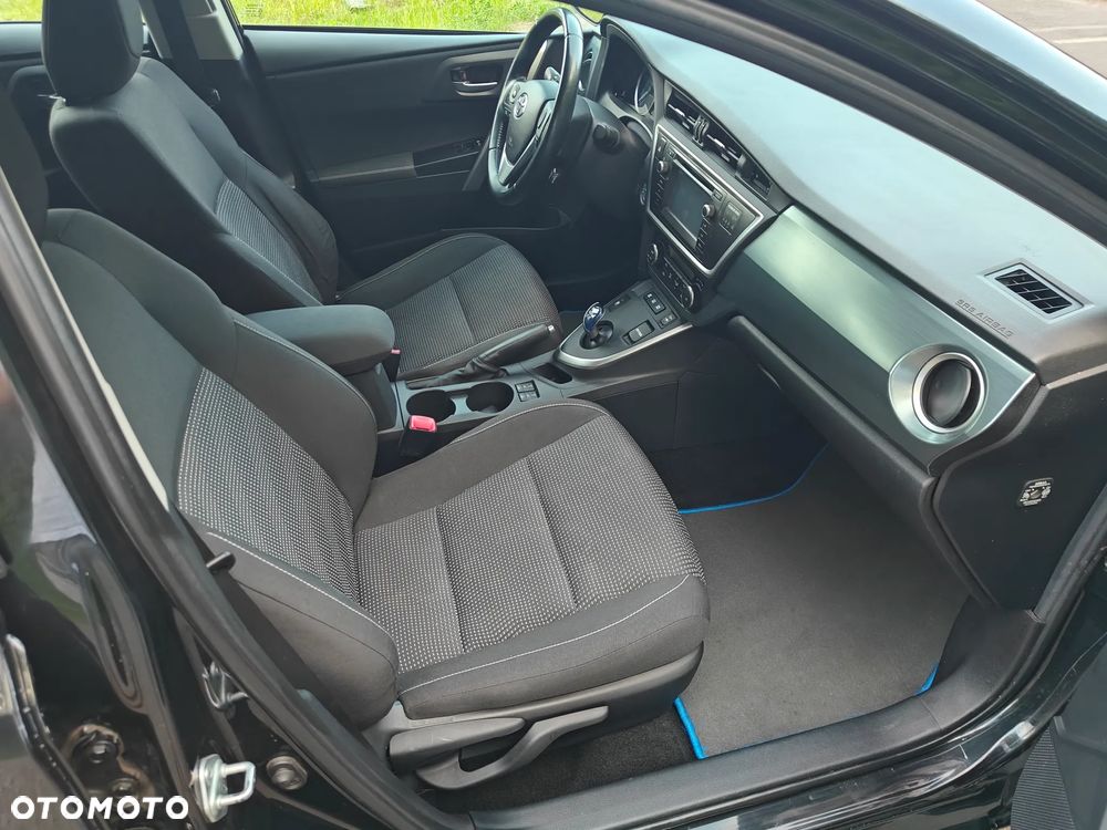 Toyota Auris - 24