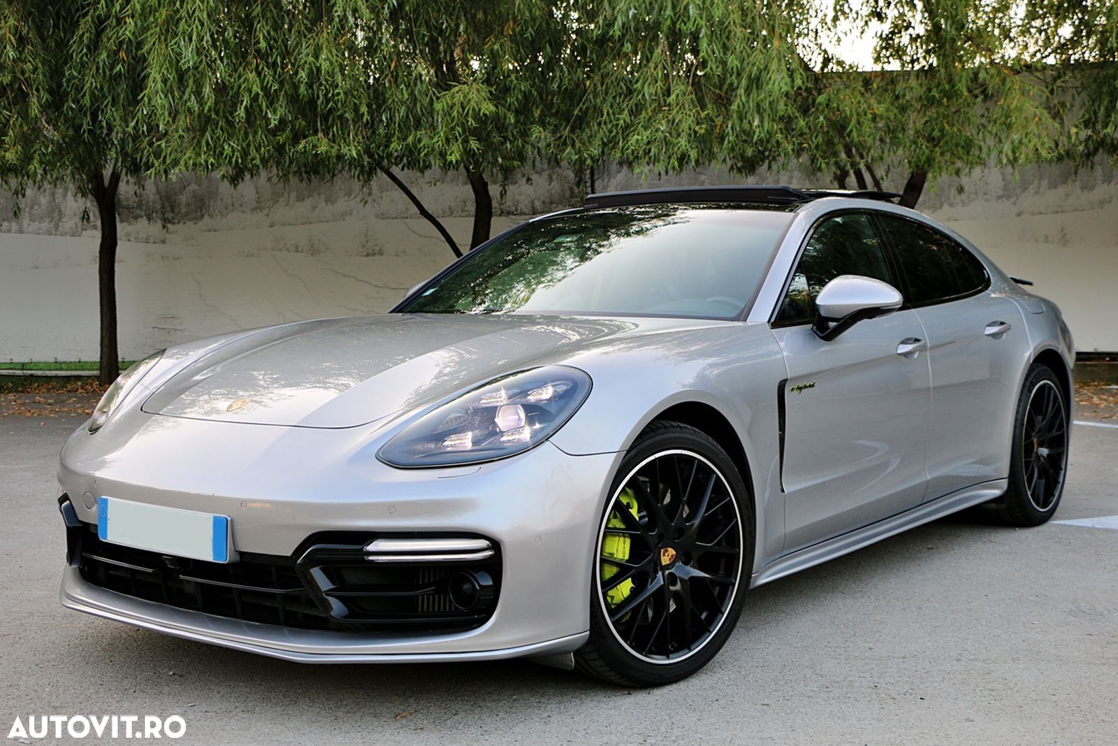 Porsche Panamera 4S E-Hybrid - 1