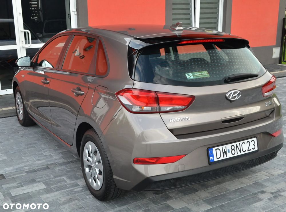 Hyundai i30 1.5 DPI Classic + - 3