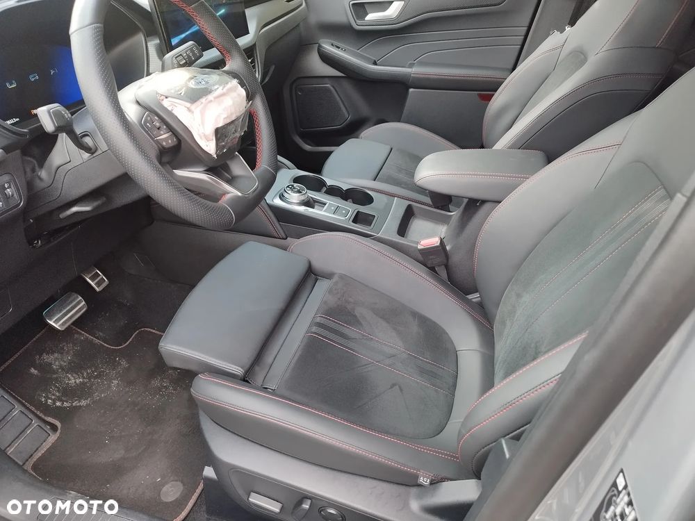 Ford Kuga 2.5 Duratec FHEV ST-LINE X - 9