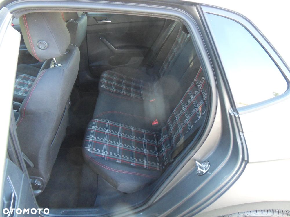 Volkswagen Polo 2.0 TSI OPF DSG GTI - 11