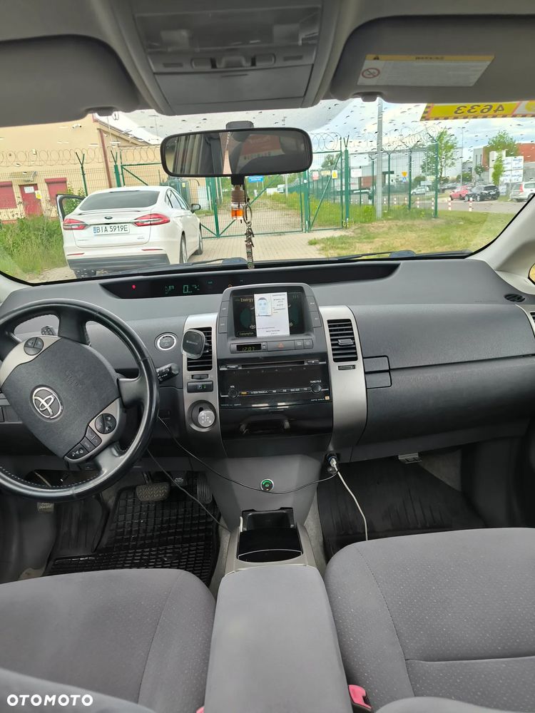 Toyota Prius - 11