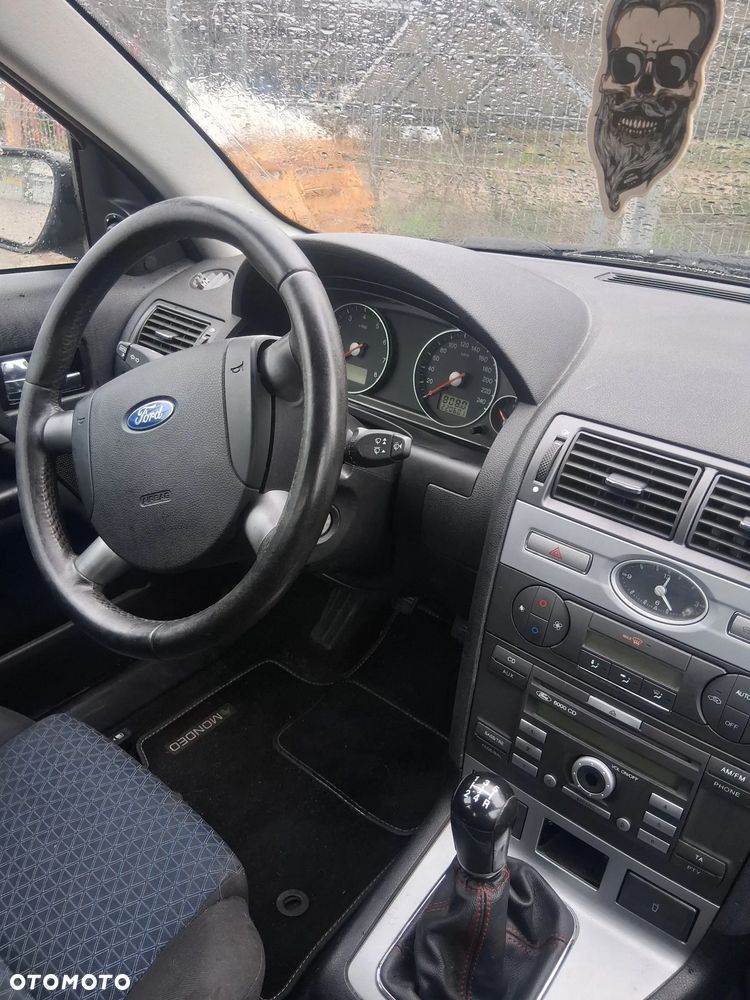 Ford Mondeo - 12