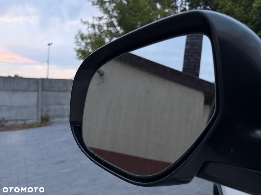 Mitsubishi Outlander - 20
