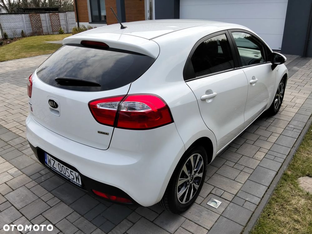 Kia Rio 1.4 crdi M - 3