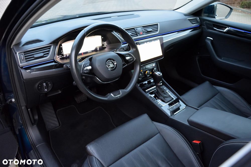 Skoda Superb 2.0 TDI DSG L&K - 40