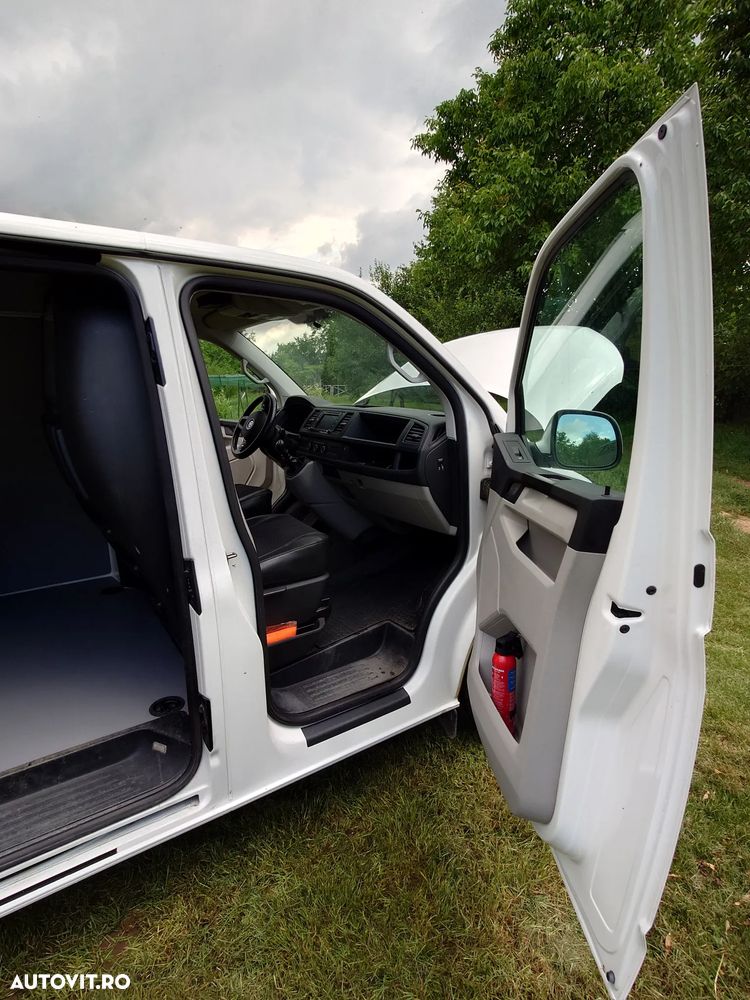 Volkswagen Transporter - 9