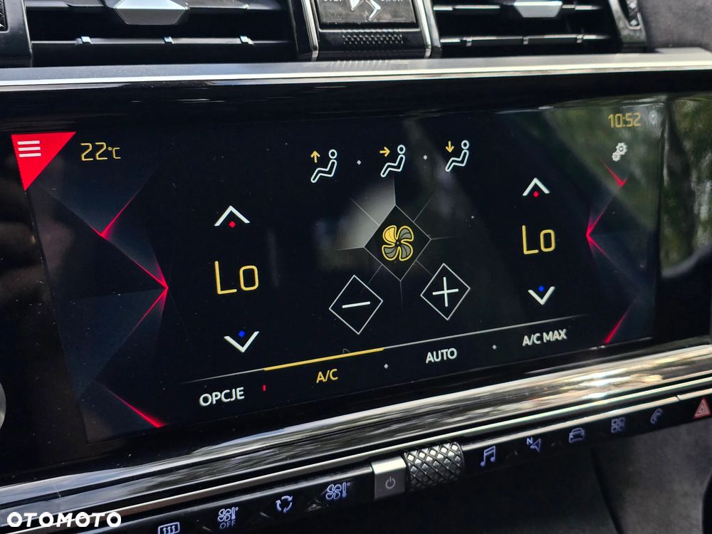 DS Automobiles DS 7 Crossback 2.0 BlueHDi Performance Line + - 30