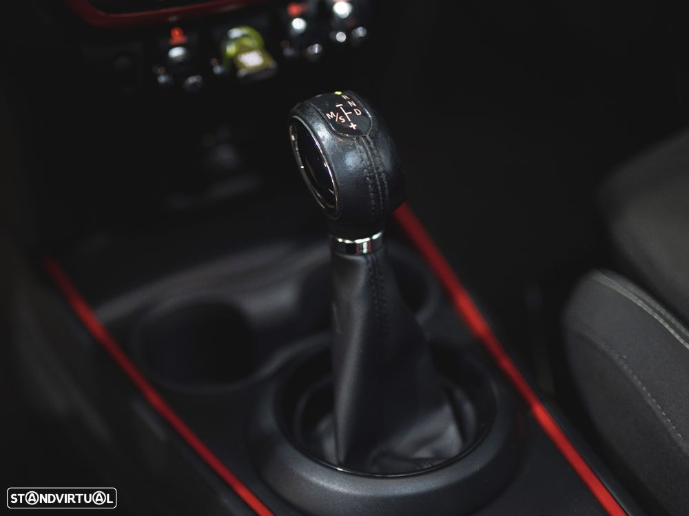 MINI Countryman Cooper SE ALL4 Auto - 22