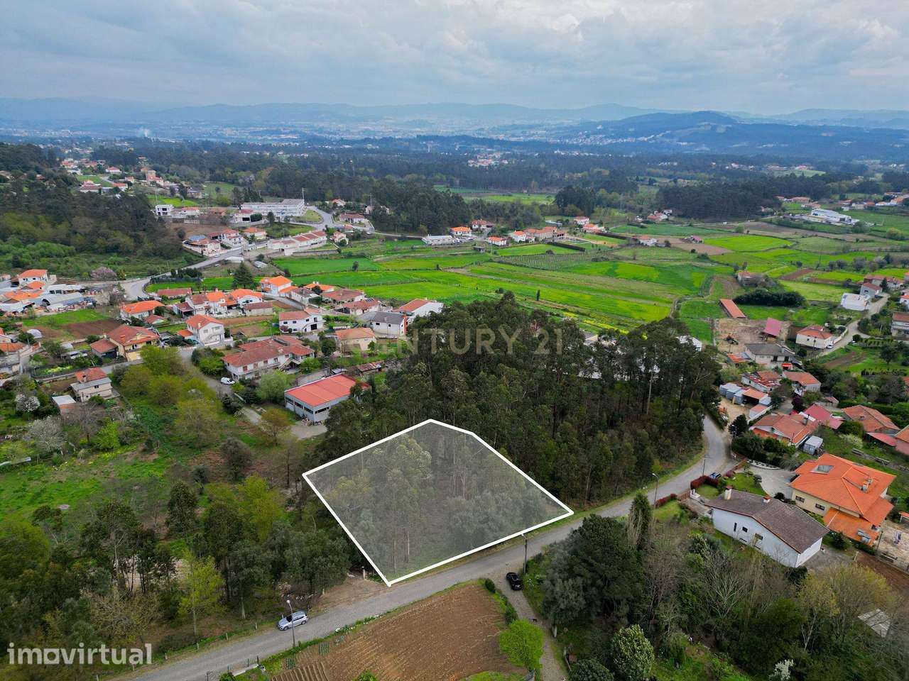 Terreno Urbano com 2.030m2 em Oliveira, Barcelos - Grande imagem: 5/18