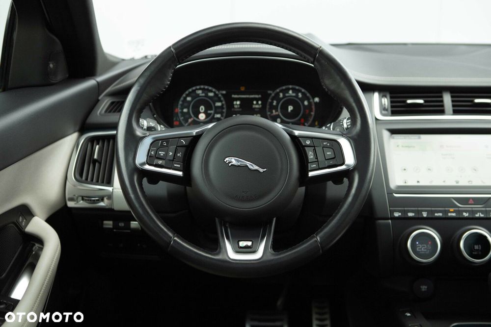 Jaguar E-Pace - 24