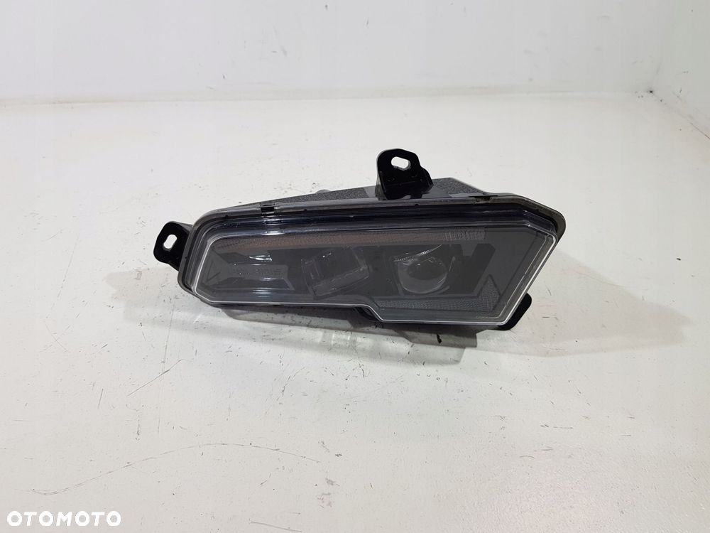 lampa prawa prawy przód 2415095 polaris sportsman 570 21-25 rok - 4
