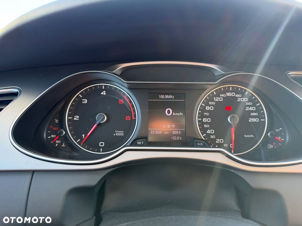 Audi A4 Avant 2.0 TDI Quattro Line - 16