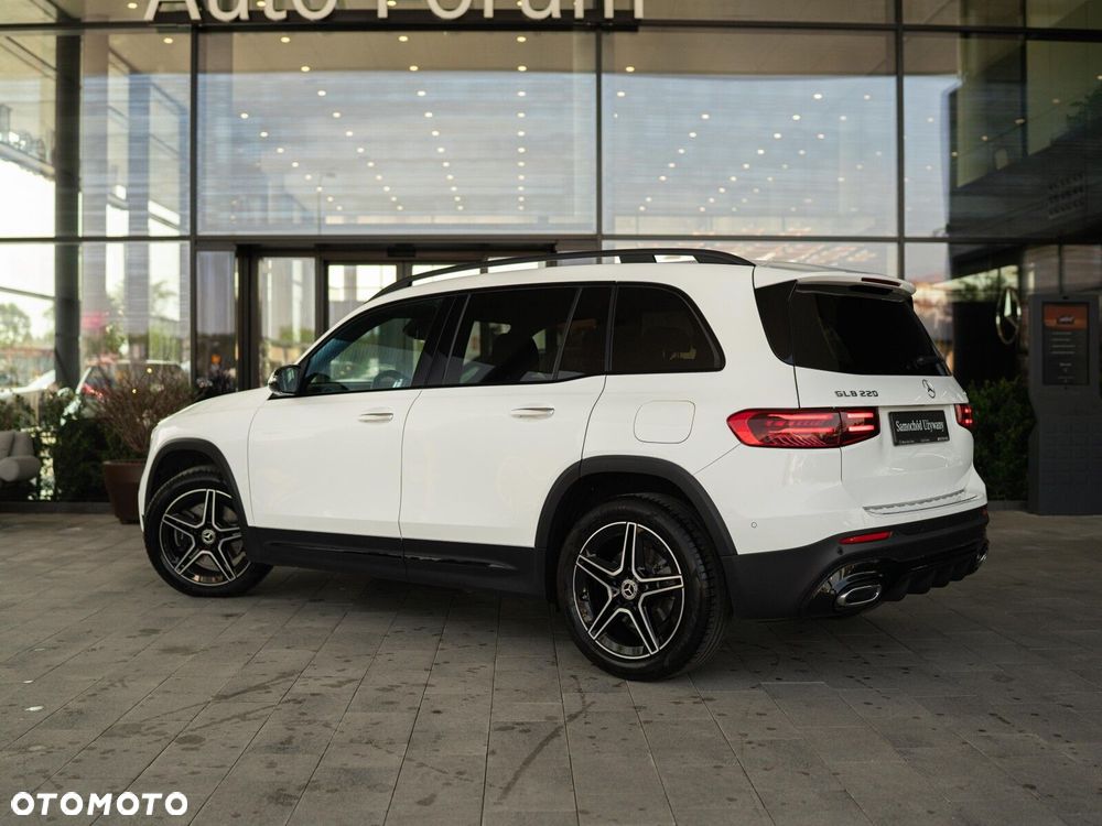 Mercedes-Benz GLB 220 mHEV 4-Matic AMG Line 8G-DCT - 7