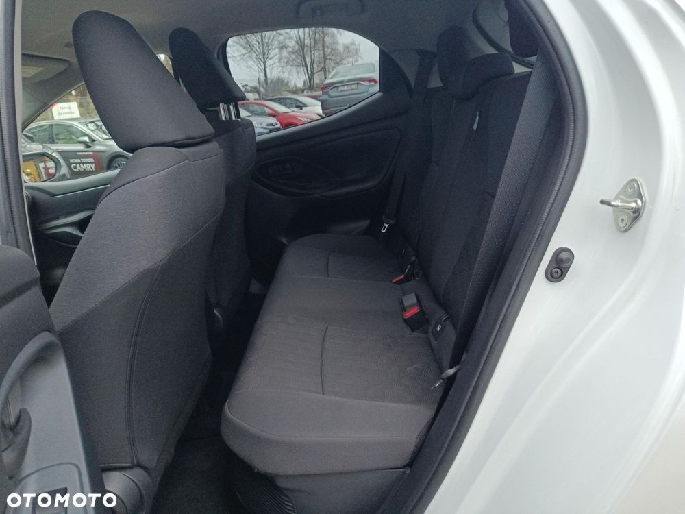 Toyota Yaris Hybrid 1.5 Style - 24