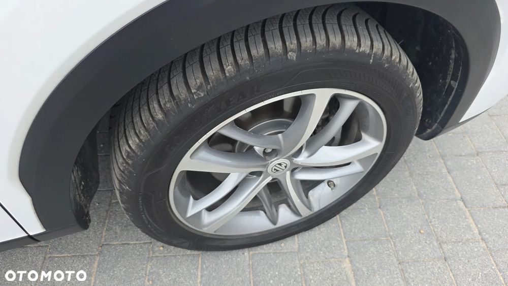 MG HS PHEV Luxury - 26