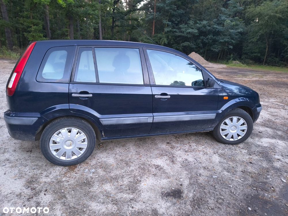 Ford Fusion - 7