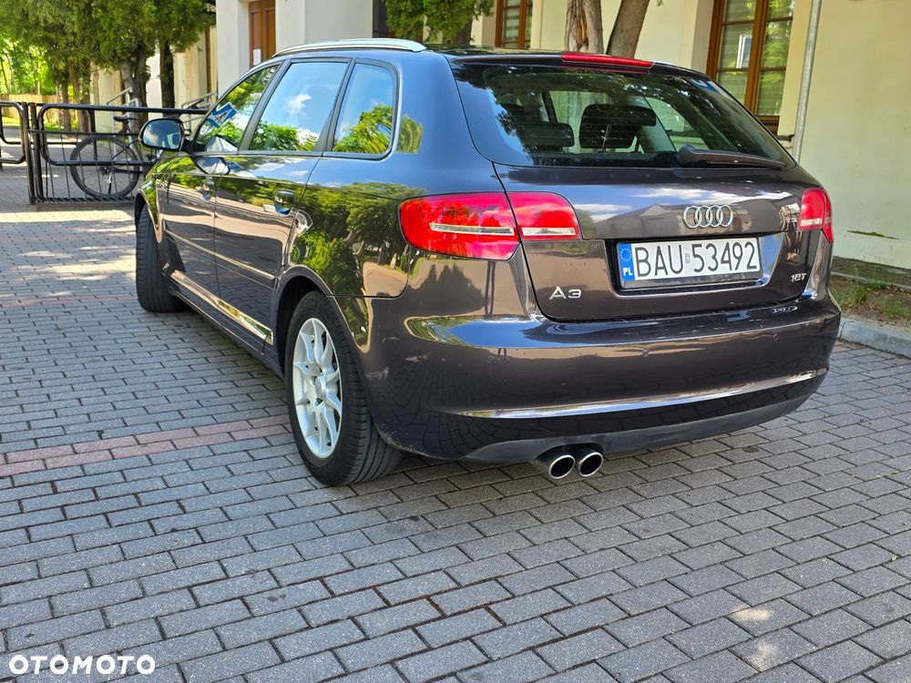 Audi A3 Sportback - 3