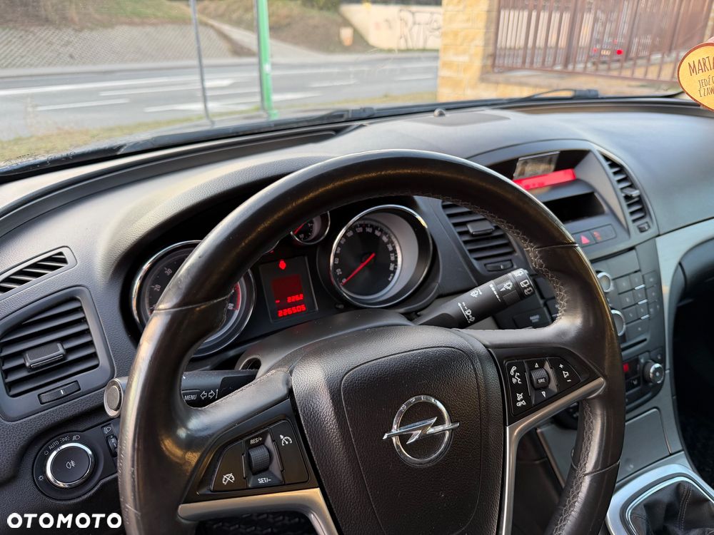 Opel Insignia 1.8 - 3