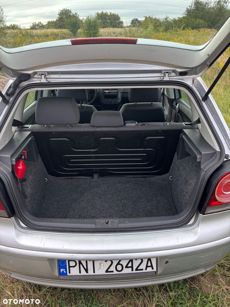 Volkswagen Polo 1.4 TDI Comfortline - 8