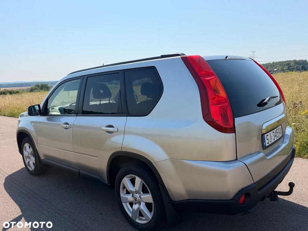 Nissan X-Trail 2.0 dCi 4x4 DPF SE - 12