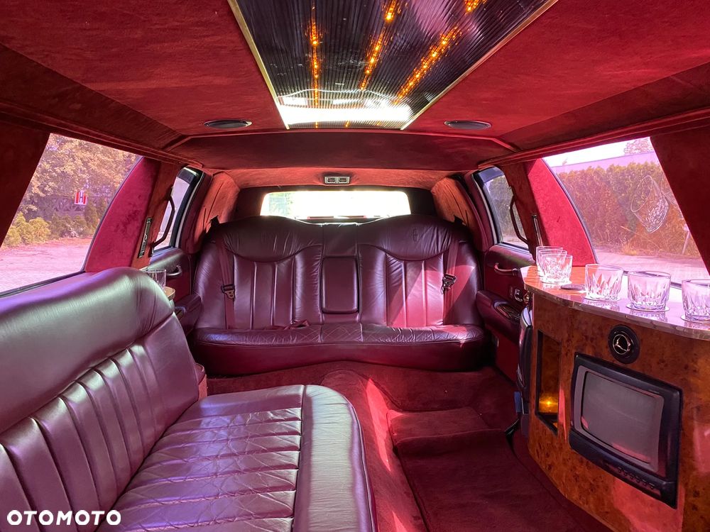 Lincoln Town Car ver-4-6-executive - 21