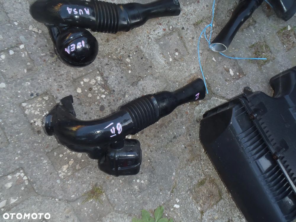 rura odma wlit powietrza obudowa osłona nakładka  rura rezonator wlot filtra powietrza pokrywa przednia doblo II bravo II mito musa idea stilo 1.4 16v t jet - 5
