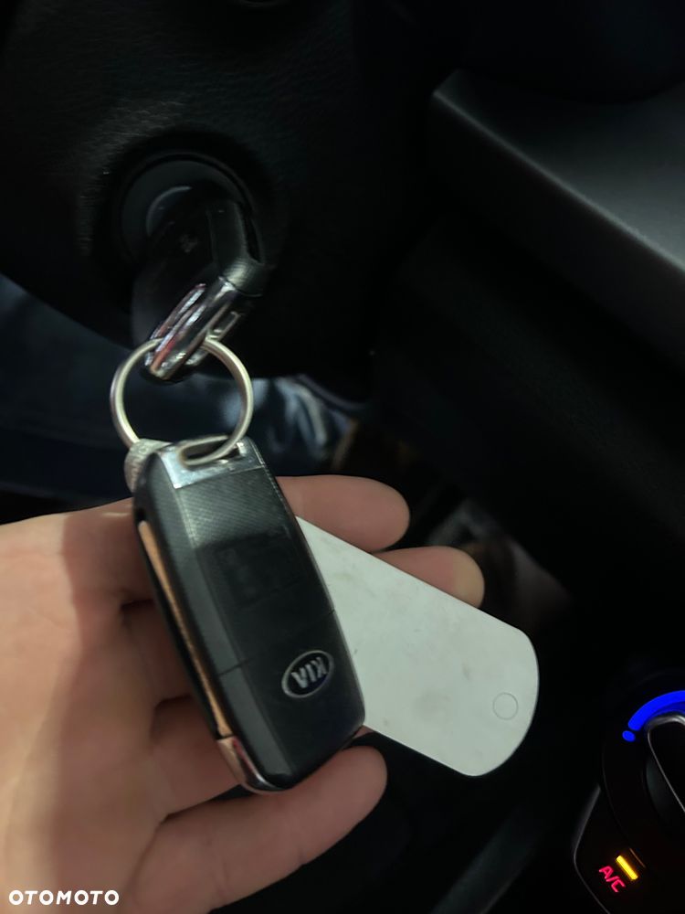 Kia Rio 1.2 Business Line - 40