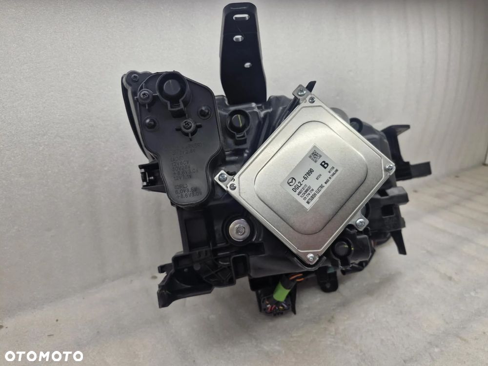 MAZDA CX-30 FULL LED LAMPA LEWA PRZÓD DGJ1-51040. 14 PIN CENA Z WYSYŁKĄ - 9
