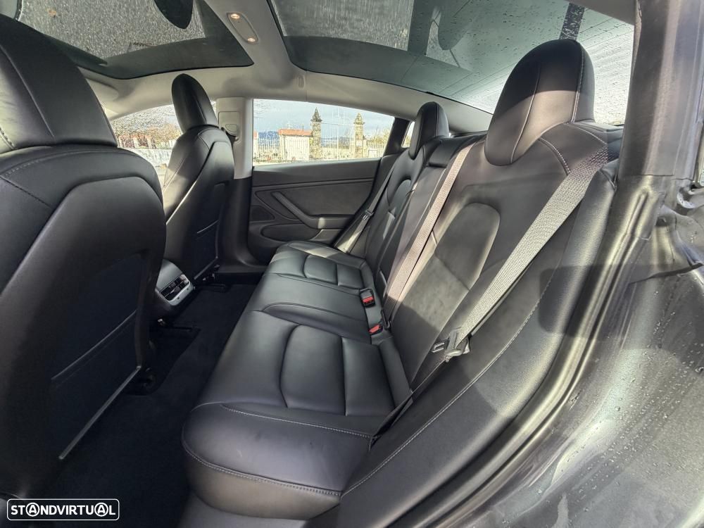 Tesla Model 3 Performance Dual Motor AWD - 25