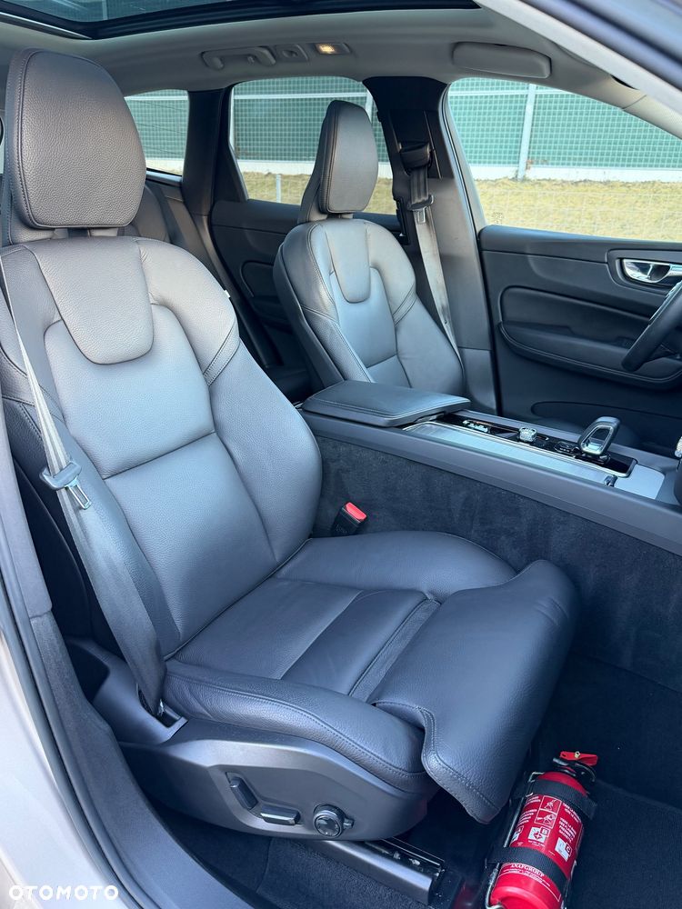 Volvo XC 60 B4 D Inscription - 30