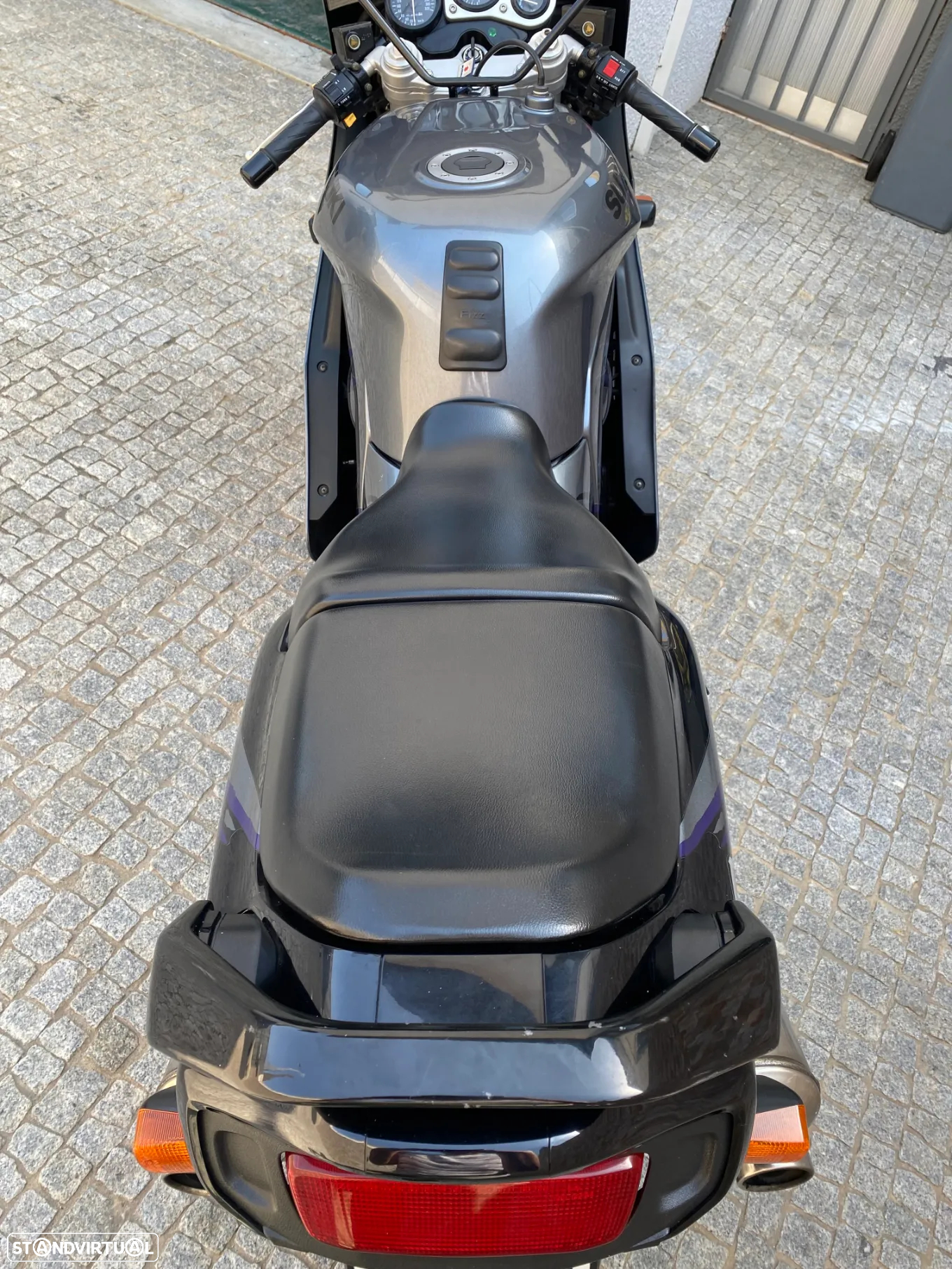 Suzuki GSX-R 1100 W 8600klm NACIONAL - 15
