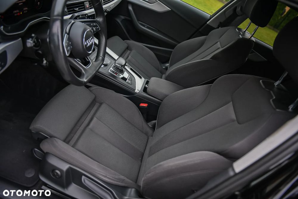 Audi A4 Avant 40 TDI quattro S tronic - 19