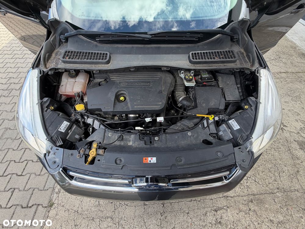 Ford Kuga - 40