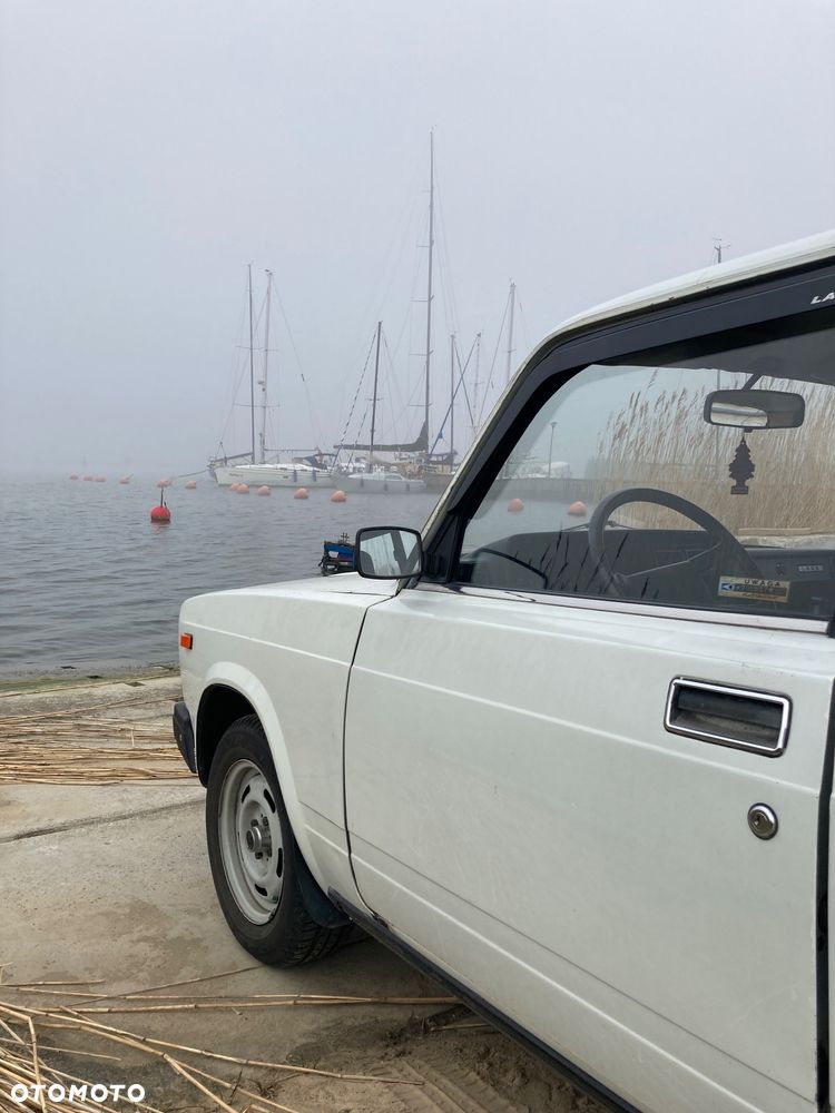 Lada 2107 - 2