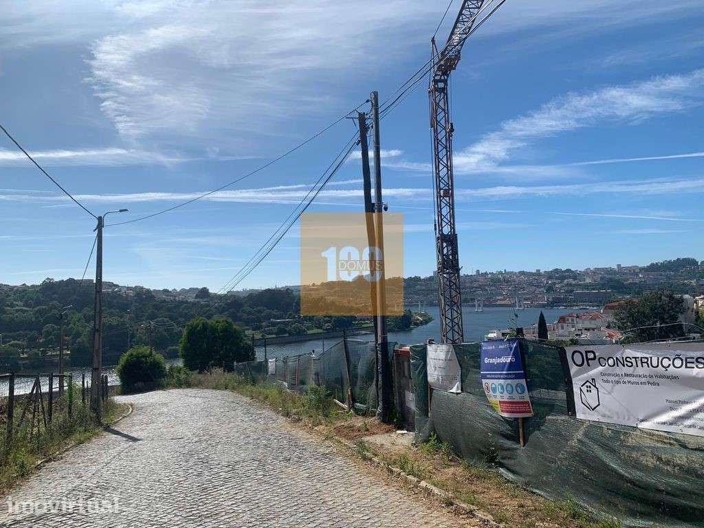 Terrenos com vista Rio perto do Palácio do Freixo - Grande imagem: 4/15