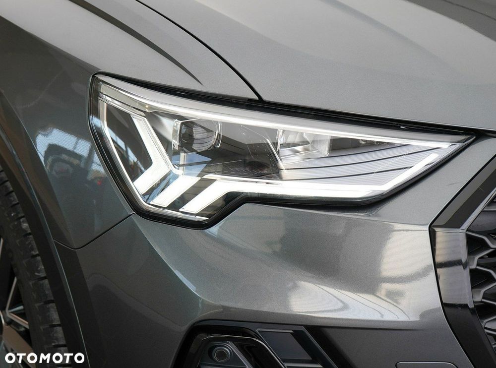 Audi Q3 Sportback - 11