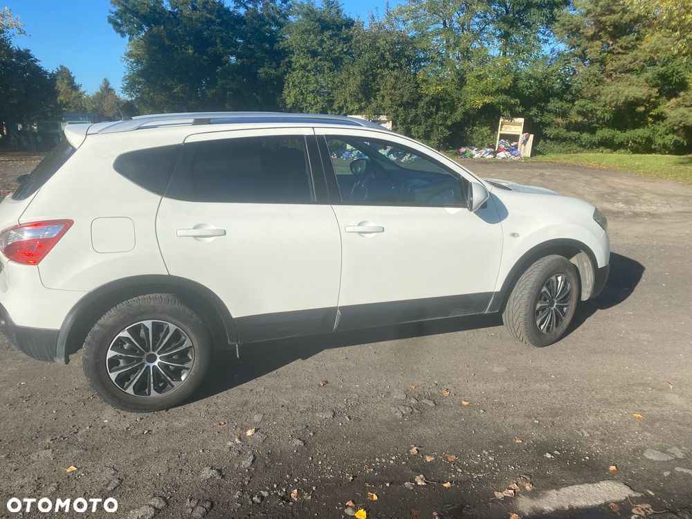 Nissan Qashqai - 4