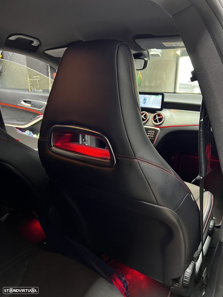 Mercedes-Benz CLA 180 AMG Line - 24